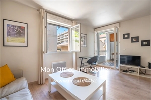 appartement renove à la vente -   13100  AIX EN PROVENCE, surface 29 m2 vente appartement renove - UBI439289537